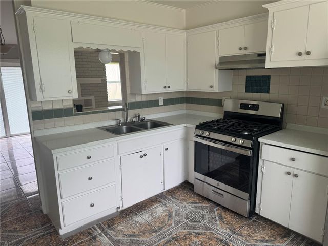 14407 Alkay Street, Houston, TX 77045