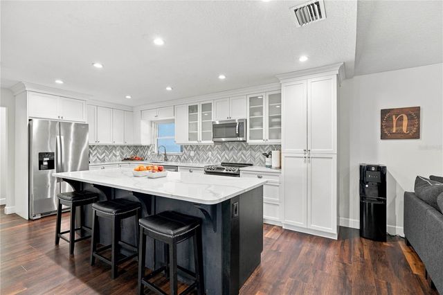 6610 ORANGE KNOLL DRIVE, Belle Isle, FL 32812