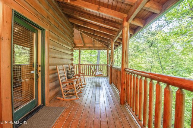 2017 Smoky Cove Rd, Sevierville, TN 37876