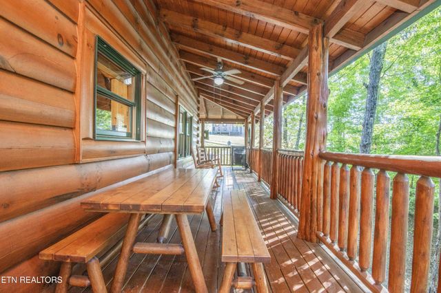 2017 Smoky Cove Rd, Sevierville, TN 37876