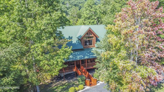 2017 Smoky Cove Rd, Sevierville, TN 37876