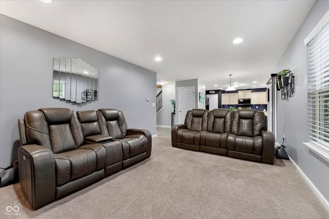 651 Farnham Drive, Westfield, IN 46074