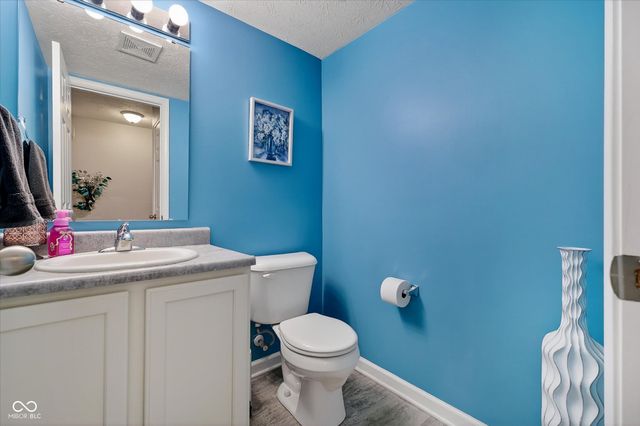 651 Farnham Drive, Westfield, IN 46074