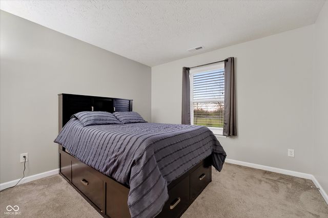 651 Farnham Drive, Westfield, IN 46074
