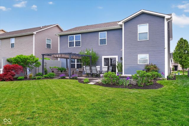 651 Farnham Drive, Westfield, IN 46074