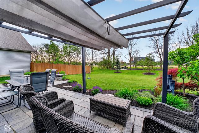 651 Farnham Drive, Westfield, IN 46074