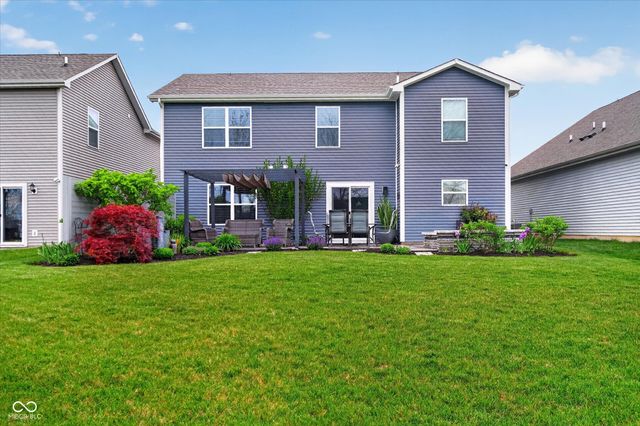 651 Farnham Drive, Westfield, IN 46074