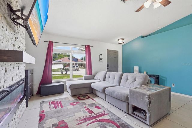 502 TIMBER RUN LANE, Groveland, FL 34736