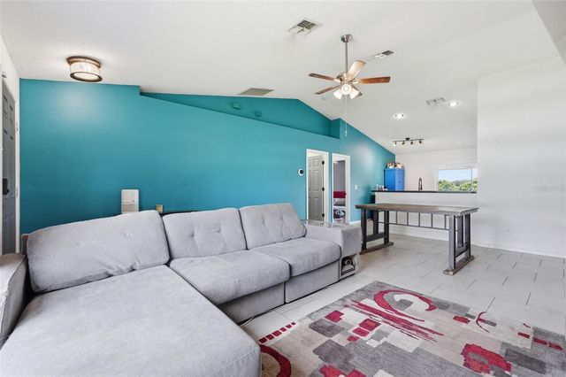 502 TIMBER RUN LANE, Groveland, FL 34736