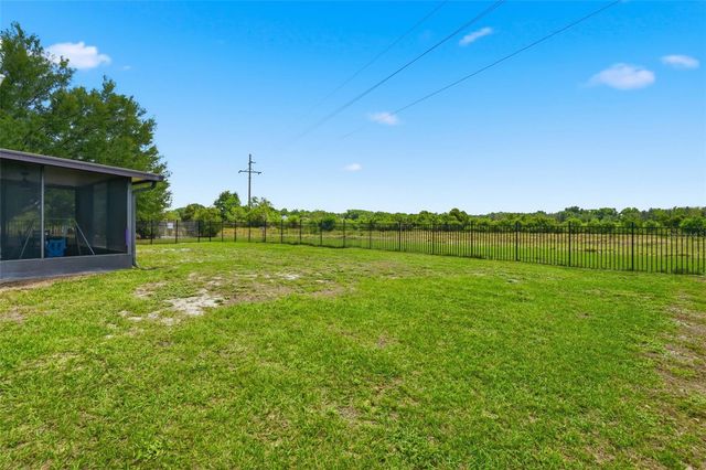 502 TIMBER RUN LANE, Groveland, FL 34736