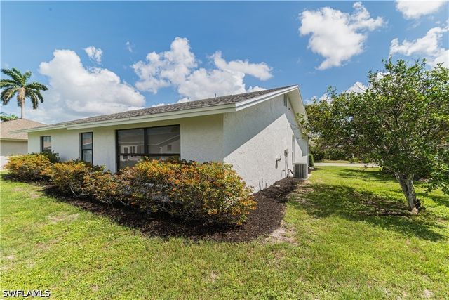 107 Blue Ridge DR 21, Naples, FL 34112