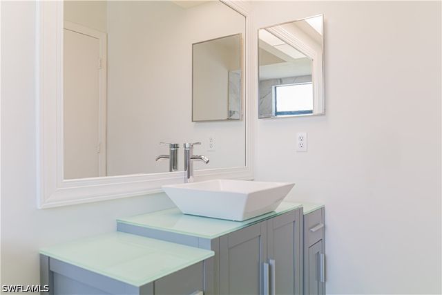 107 Blue Ridge DR 21, Naples, FL 34112