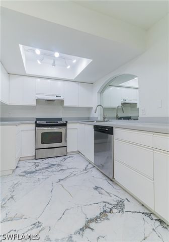 107 Blue Ridge DR 21, Naples, FL 34112