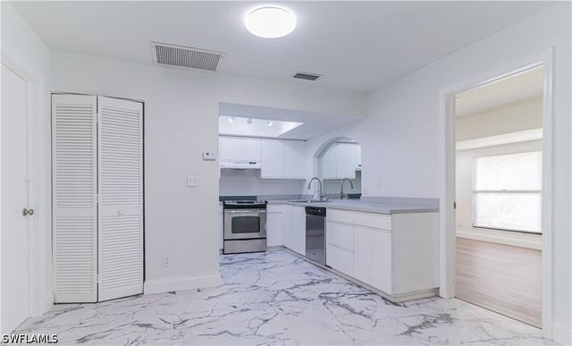 107 Blue Ridge DR 21, Naples, FL 34112