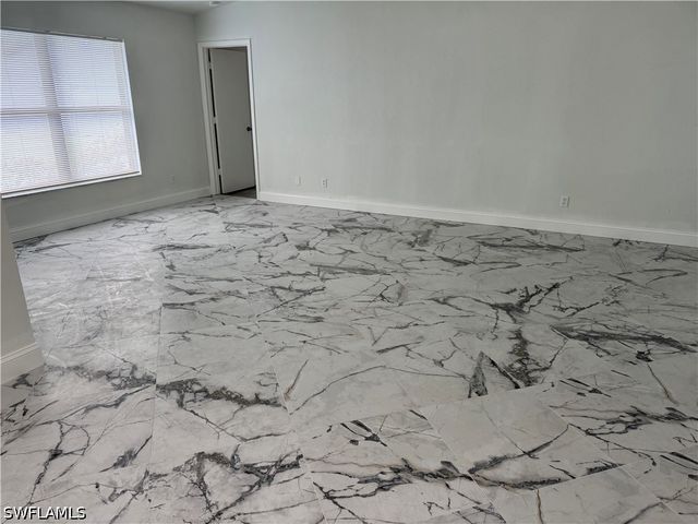 107 Blue Ridge DR 21, Naples, FL 34112