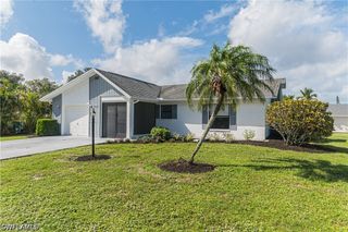 107 Blue Ridge DR 21, Naples, FL 34112