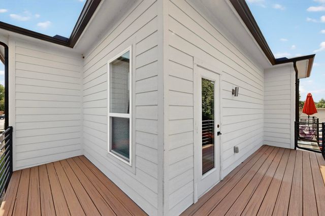 800 S Welch Street 104, Denton, TX 76201