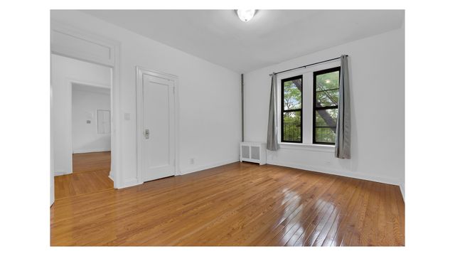918 E 14TH Street F3, New York City, NY 11230