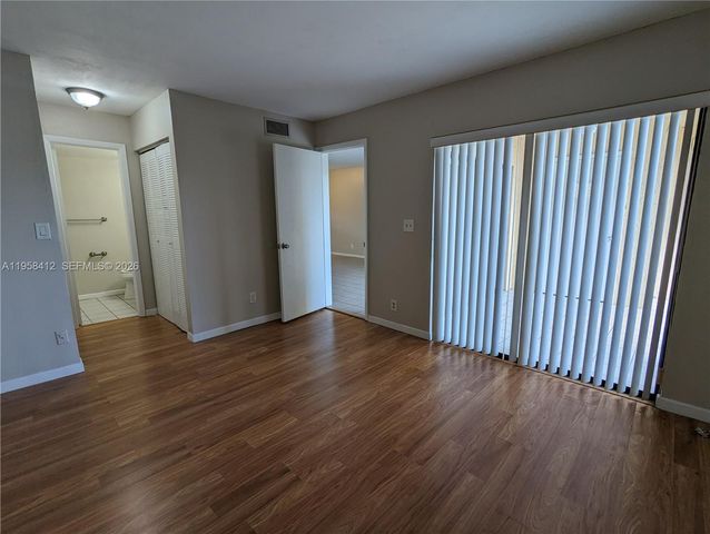 3400 Foxcroft Rd 213, Miramar, FL 33025