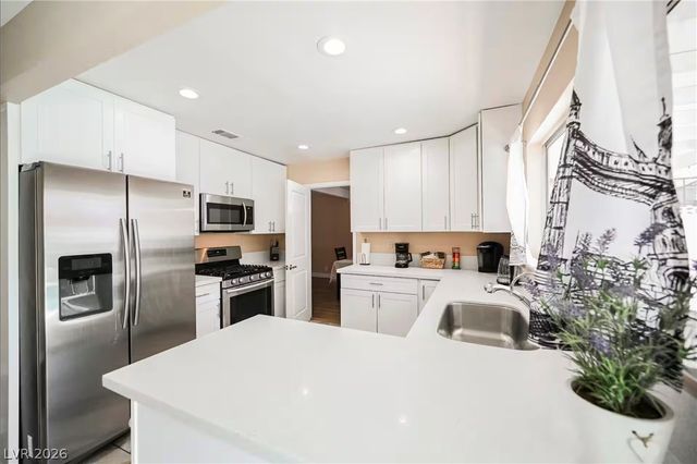 318 Quito Court, Henderson, NV 89014