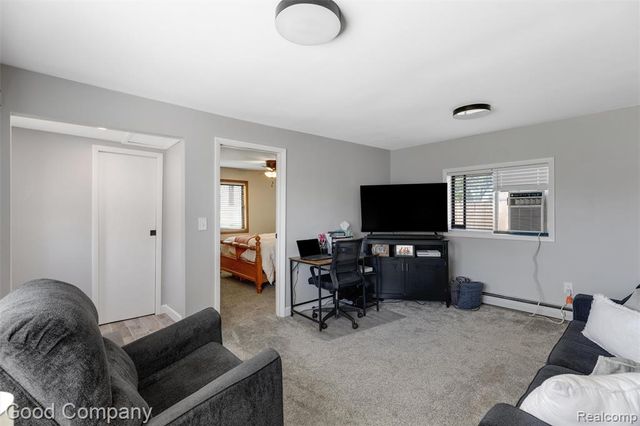 28276 Ginley Street, Roseville, MI 48066