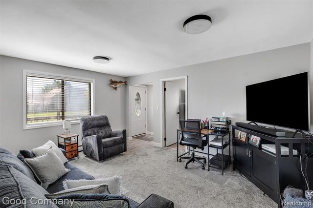 28276 Ginley Street, Roseville, MI 48066