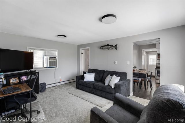 28276 Ginley Street, Roseville, MI 48066