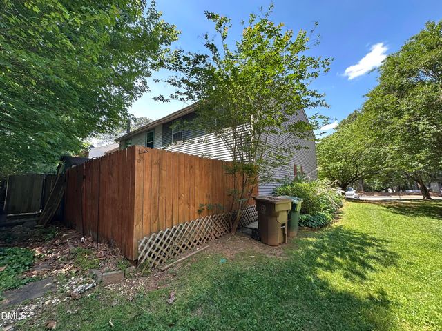 108 E Chalfont Way, Cary, NC 27513
