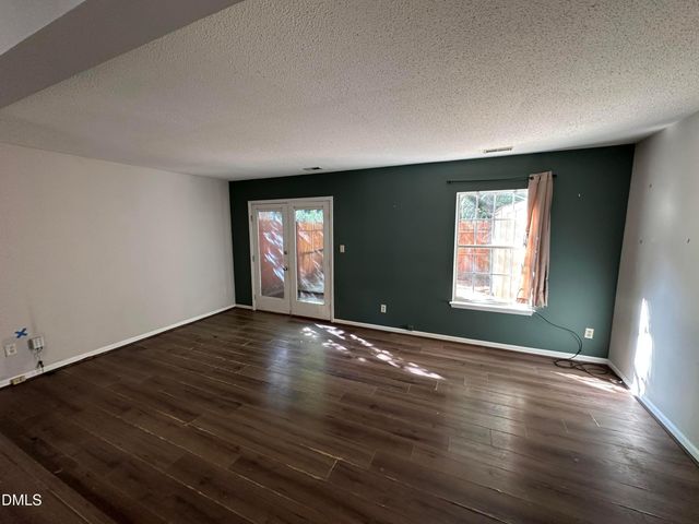 108 E Chalfont Way, Cary, NC 27513