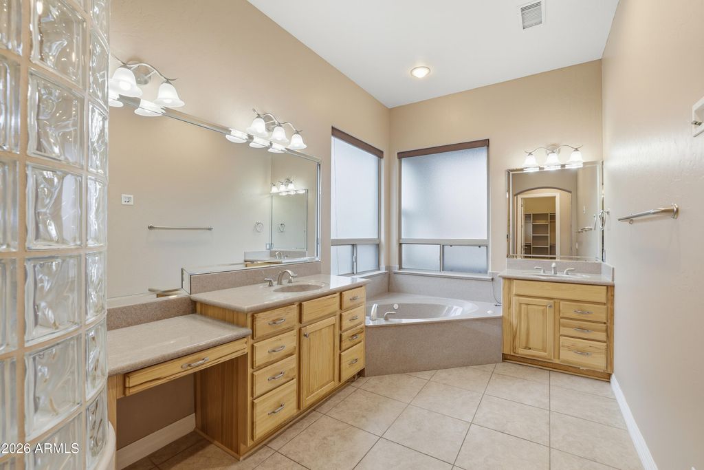 Image 21 of property listing at 422 BLOOMINGDALE Drive, Prescott, AZ 86301