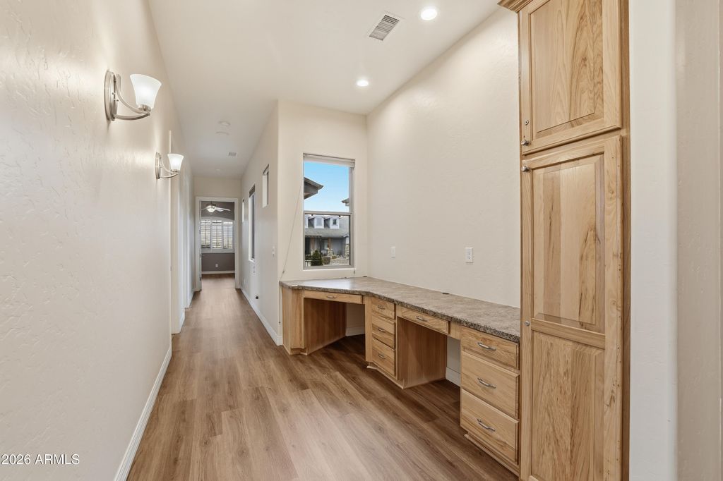 Image 24 of property listing at 422 BLOOMINGDALE Drive, Prescott, AZ 86301