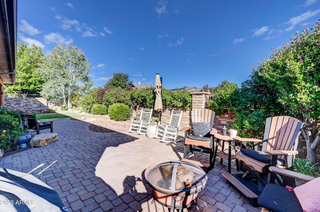 Image 35 of property listing at 422 BLOOMINGDALE Drive, Prescott, AZ 86301