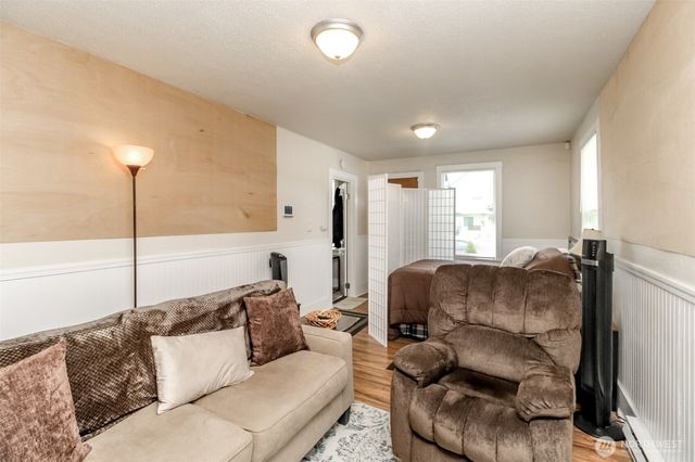 208 N Washington Street, Aberdeen, WA 98520