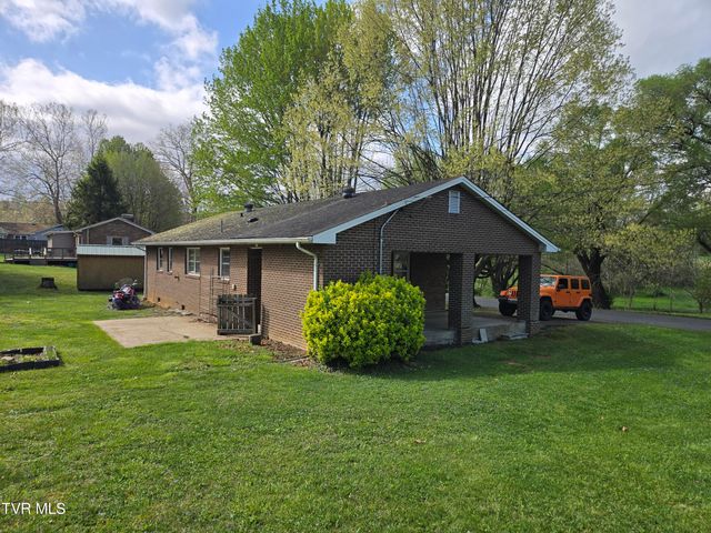 1606 Lester Harris Road, Johnson City, TN 37601