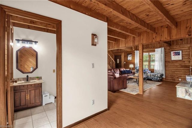 146 Brookdale Drive, Advance, NC 27006