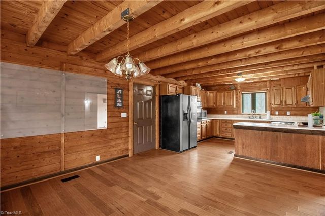 146 Brookdale Drive, Advance, NC 27006