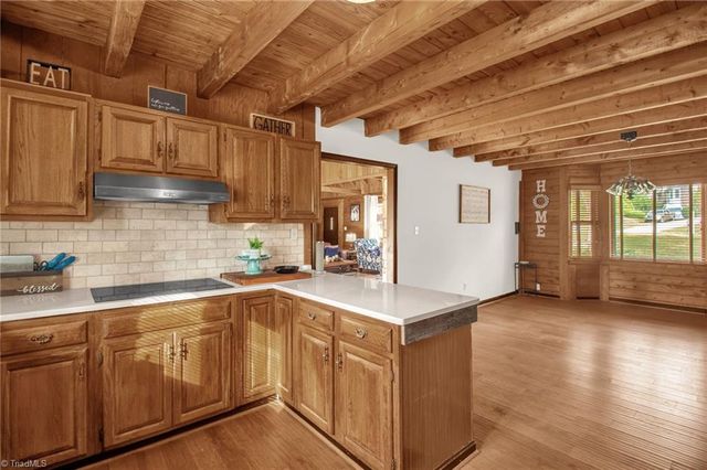 146 Brookdale Drive, Advance, NC 27006