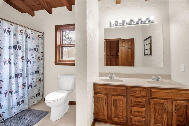 146 Brookdale Drive, Advance, NC 27006