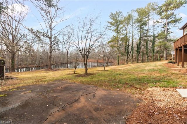 146 Brookdale Drive, Advance, NC 27006