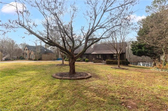 146 Brookdale Drive, Advance, NC 27006