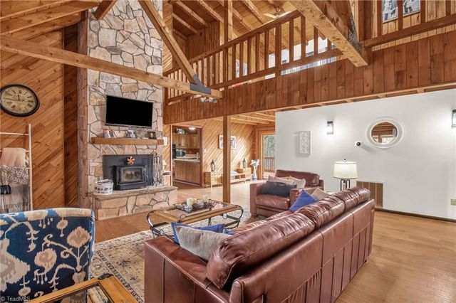 146 Brookdale Drive, Advance, NC 27006