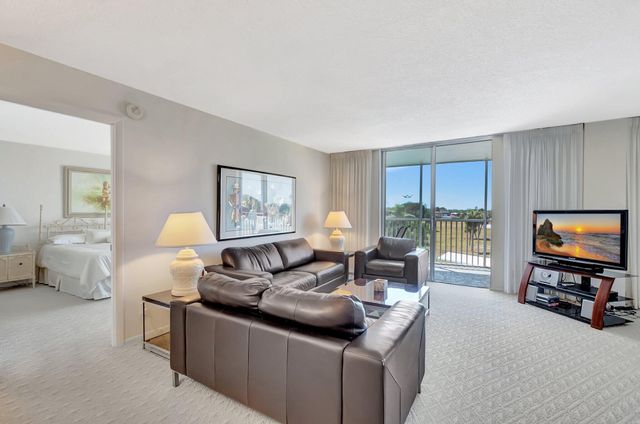 6699 NW 2nd Avenue 410, Boca Raton, FL 33487