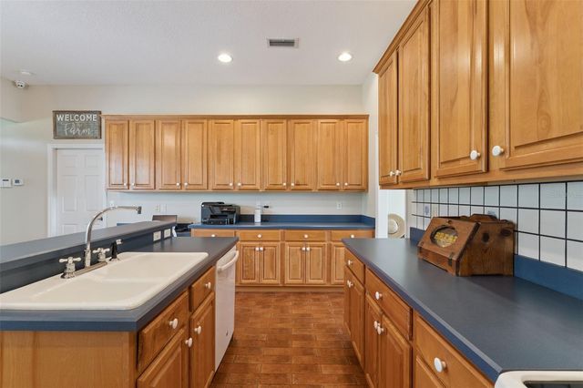 10710 OLD GROVE ROAD, Clermont, FL 34711