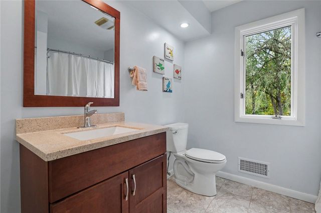 7668 Creekwood Lane, Victor, NY 14564
