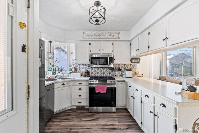 311 N Main Street, Webberville Village, MI 48892