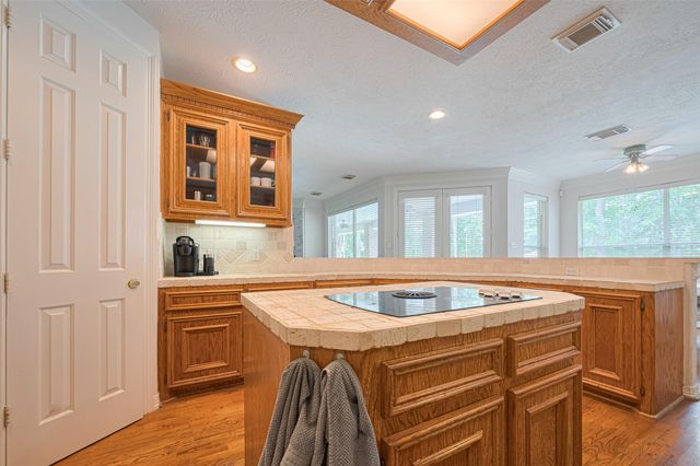 31630 Spinnaker Run, Magnolia, TX 77354