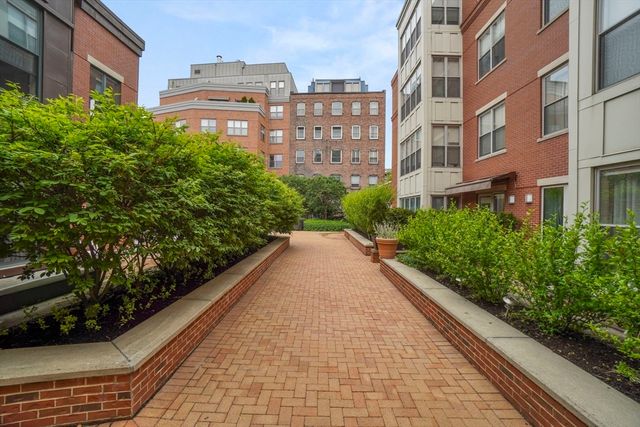 35 Fay St 202, Boston, MA 02118