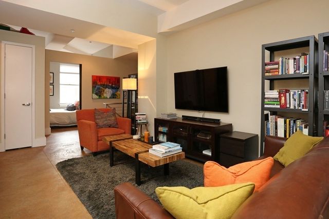 35 Fay St 202, Boston, MA 02118