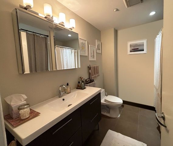 35 Fay St 202, Boston, MA 02118