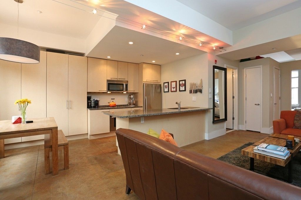 35 Fay St 202, Boston, MA 02118